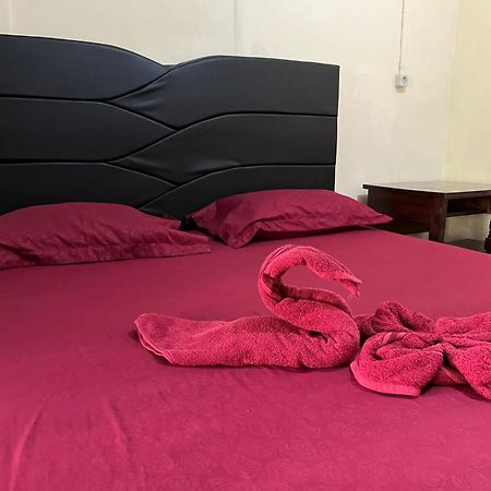 El Homestay Bunaken Εξωτερικό φωτογραφία