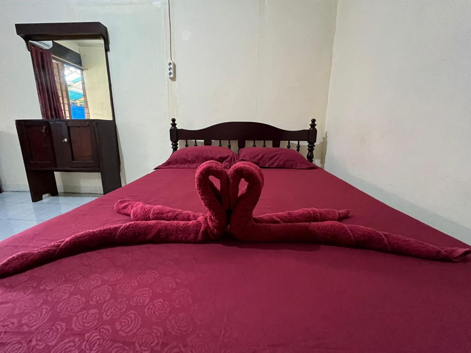 El Homestay Bunaken Εξωτερικό φωτογραφία