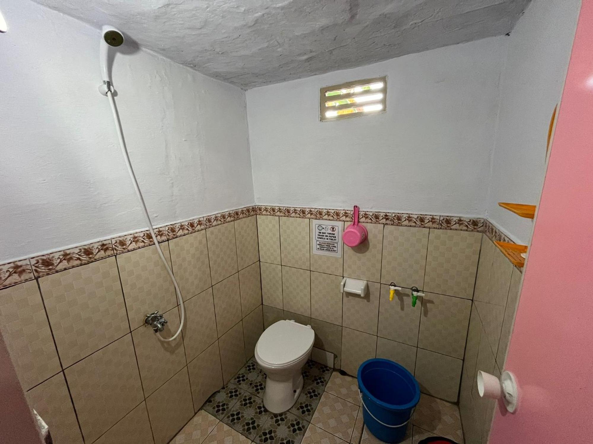 El Homestay Bunaken Εξωτερικό φωτογραφία