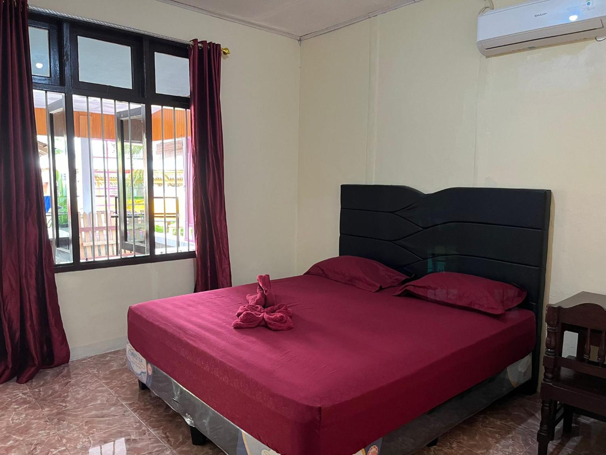 El Homestay Bunaken Εξωτερικό φωτογραφία
